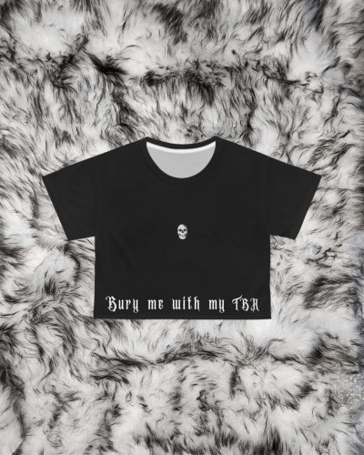 Bury me with my TBR crop top - Vice & Villains